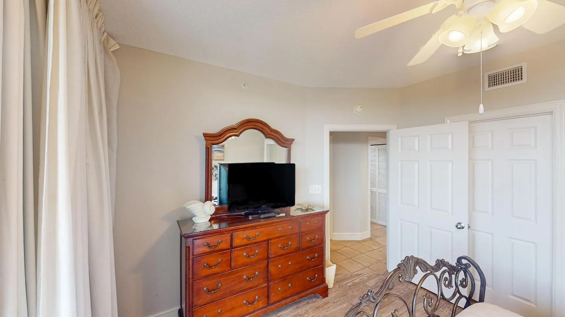 Majestic Beach Resort Tower II - 501 Panama City Beach